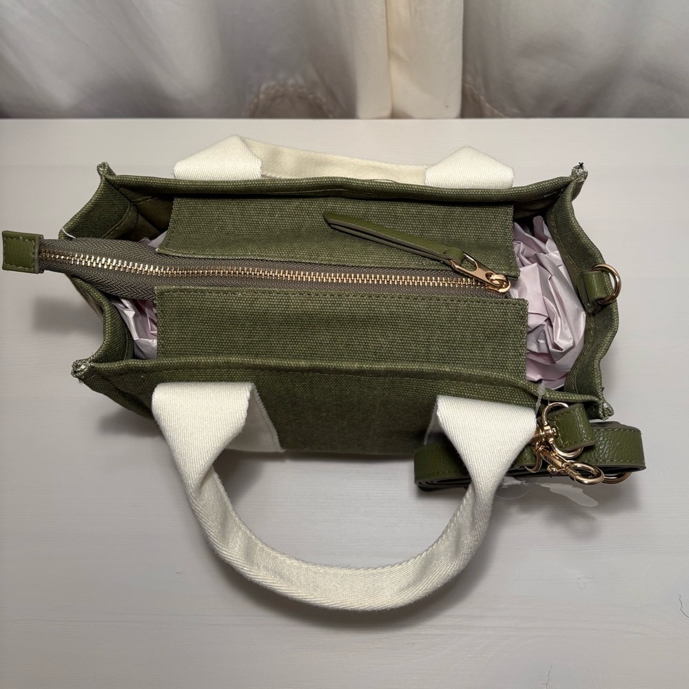 Universal Threads Green Canvas Crossbody Tote Bag with Strap